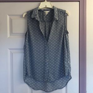 Light blue short sleeve shirt